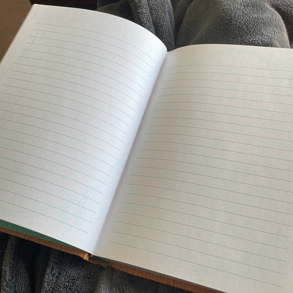 Love Journal with Floral Design NWT - Picture 3 of 3